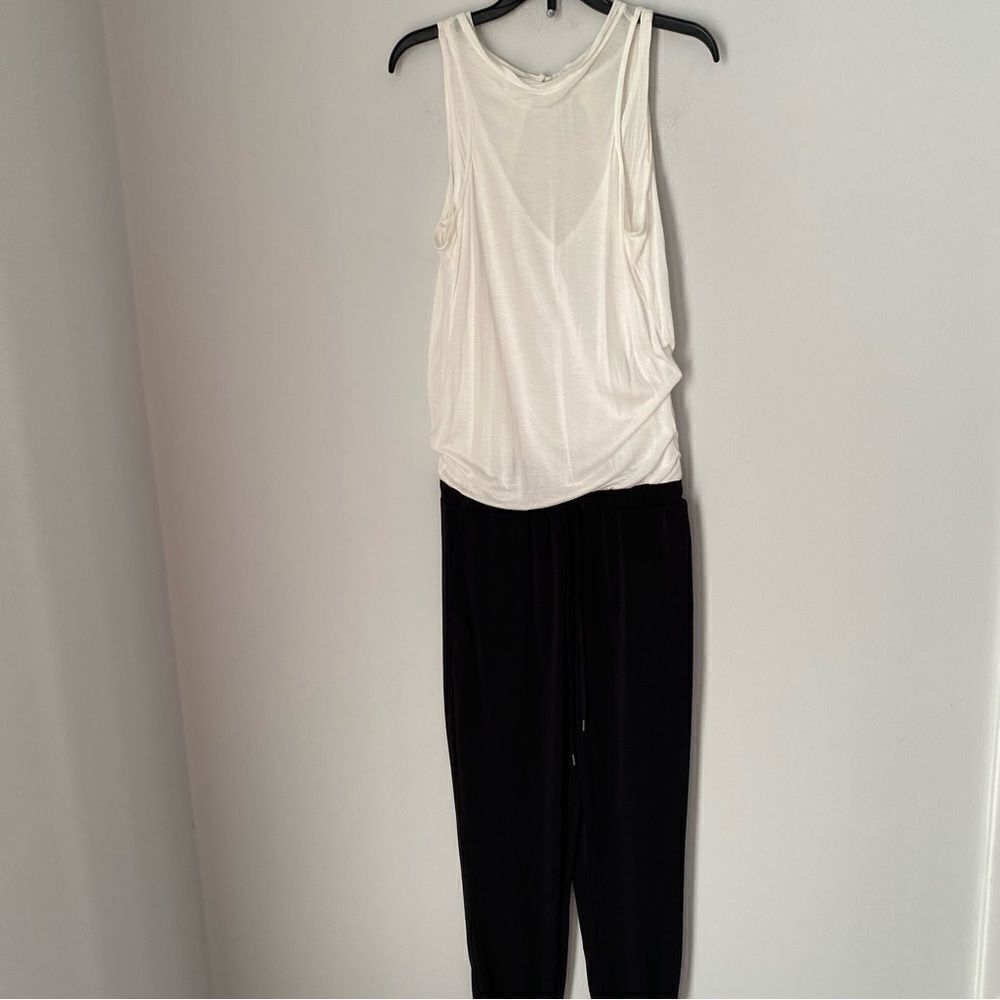 Kind Of Womens Black and White Sleeveless Illusion Neckline Lounge Jumpsuit XS